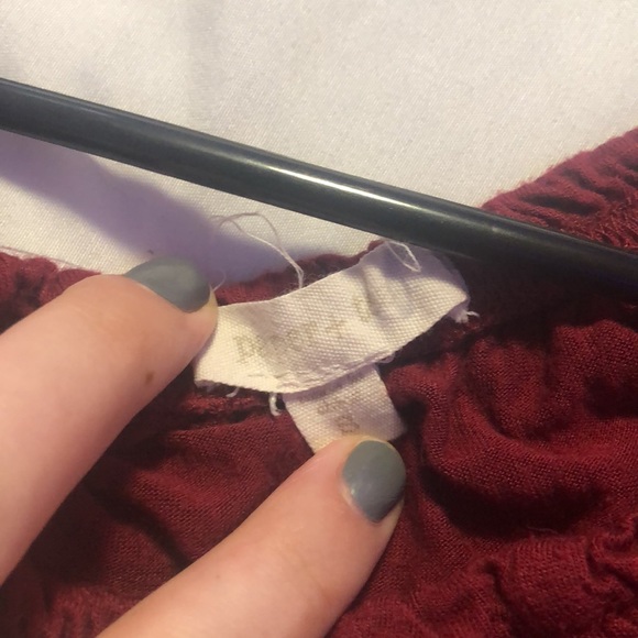 Burgundy Paper + Tee size small long sleeve shirt. - Picture 4 of 4